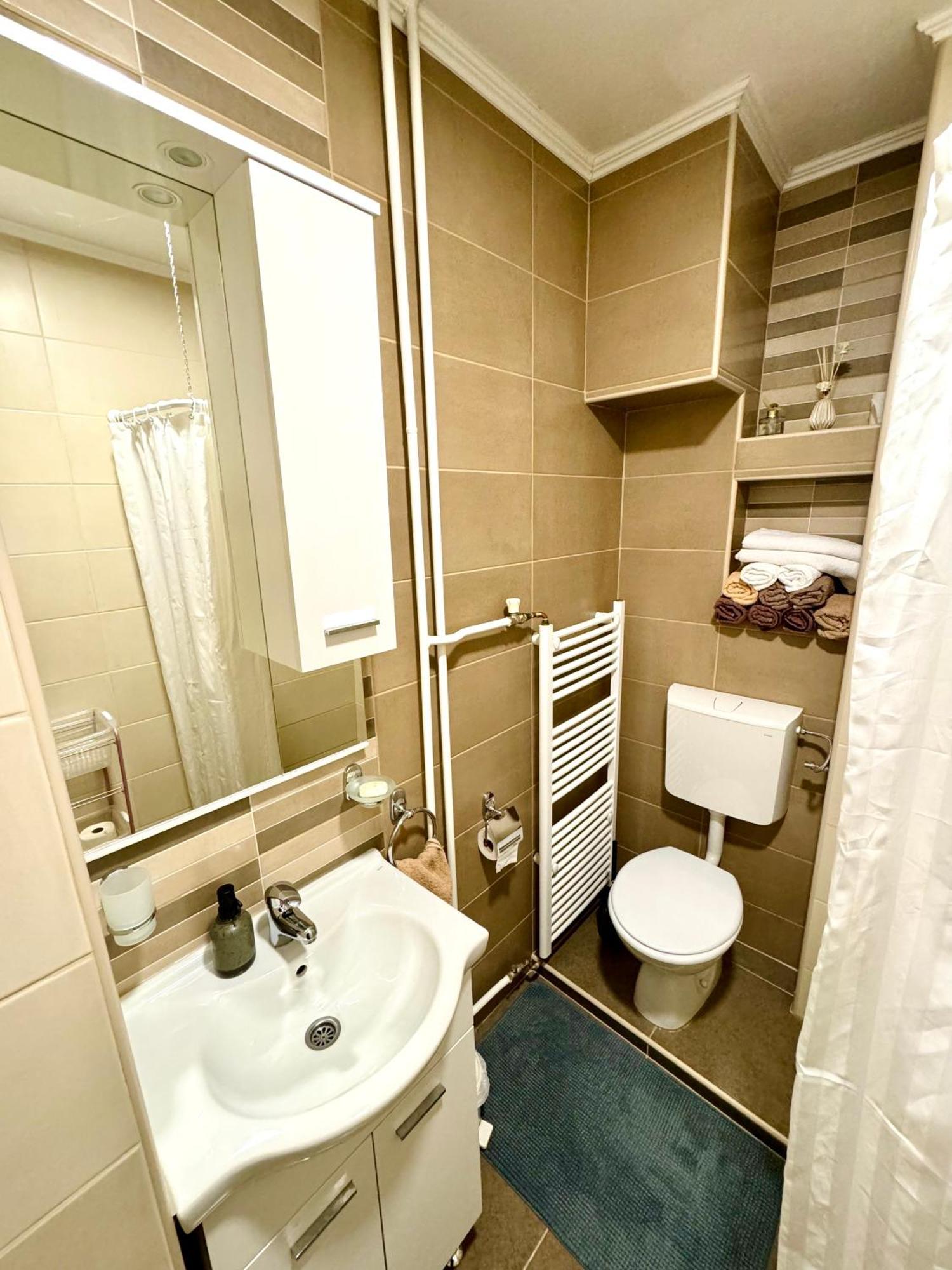 Gradiska Na Savi Apartmani I Sobe Экстерьер фото