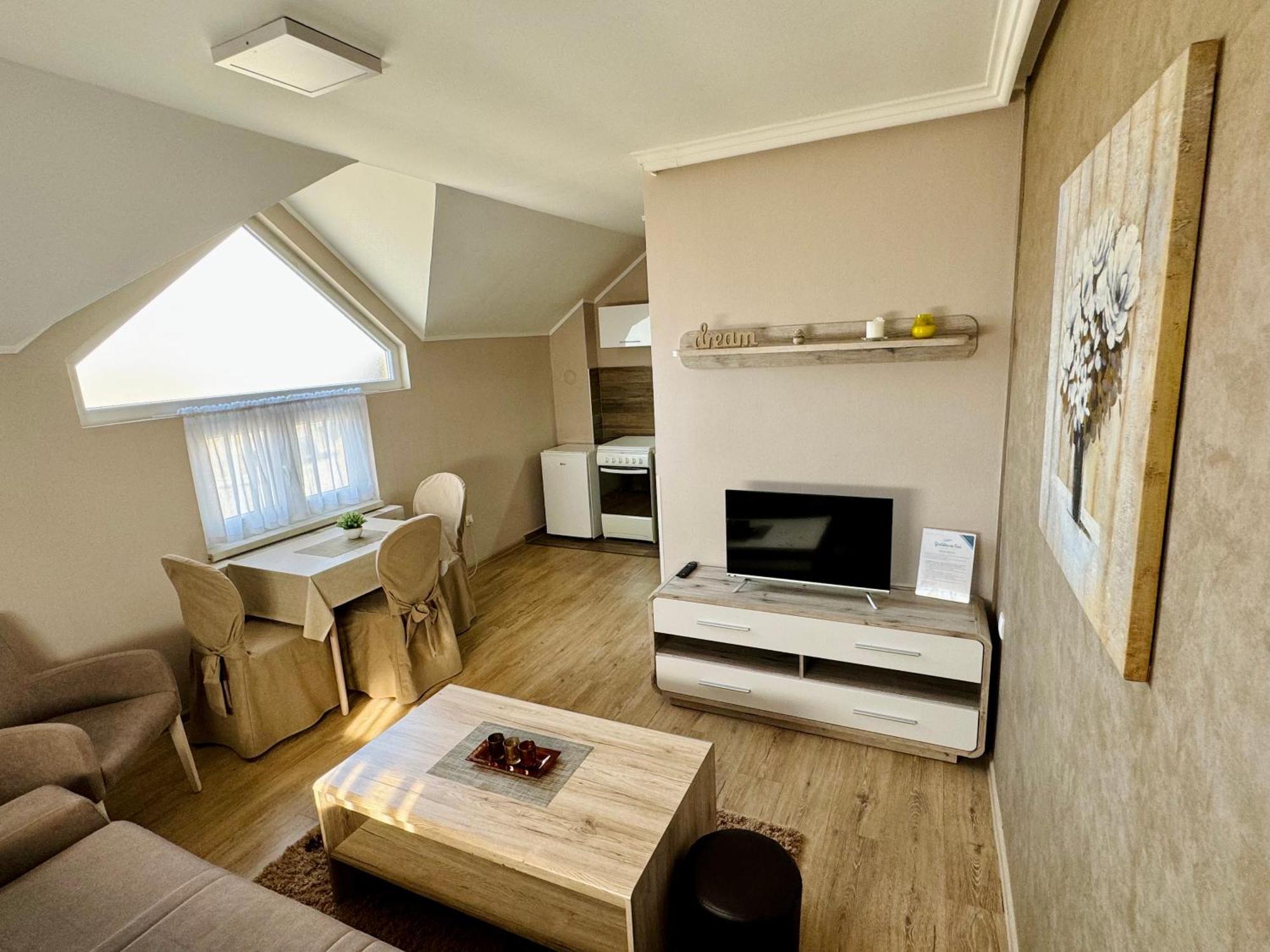 Gradiska Na Savi Apartmani I Sobe Экстерьер фото