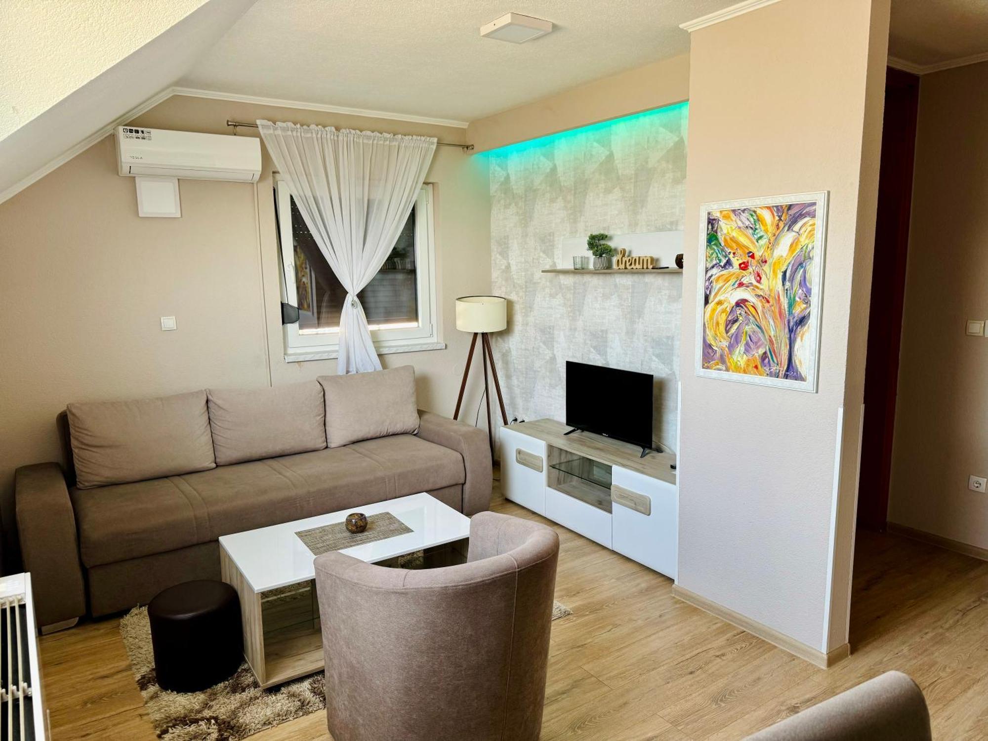 Gradiska Na Savi Apartmani I Sobe Экстерьер фото