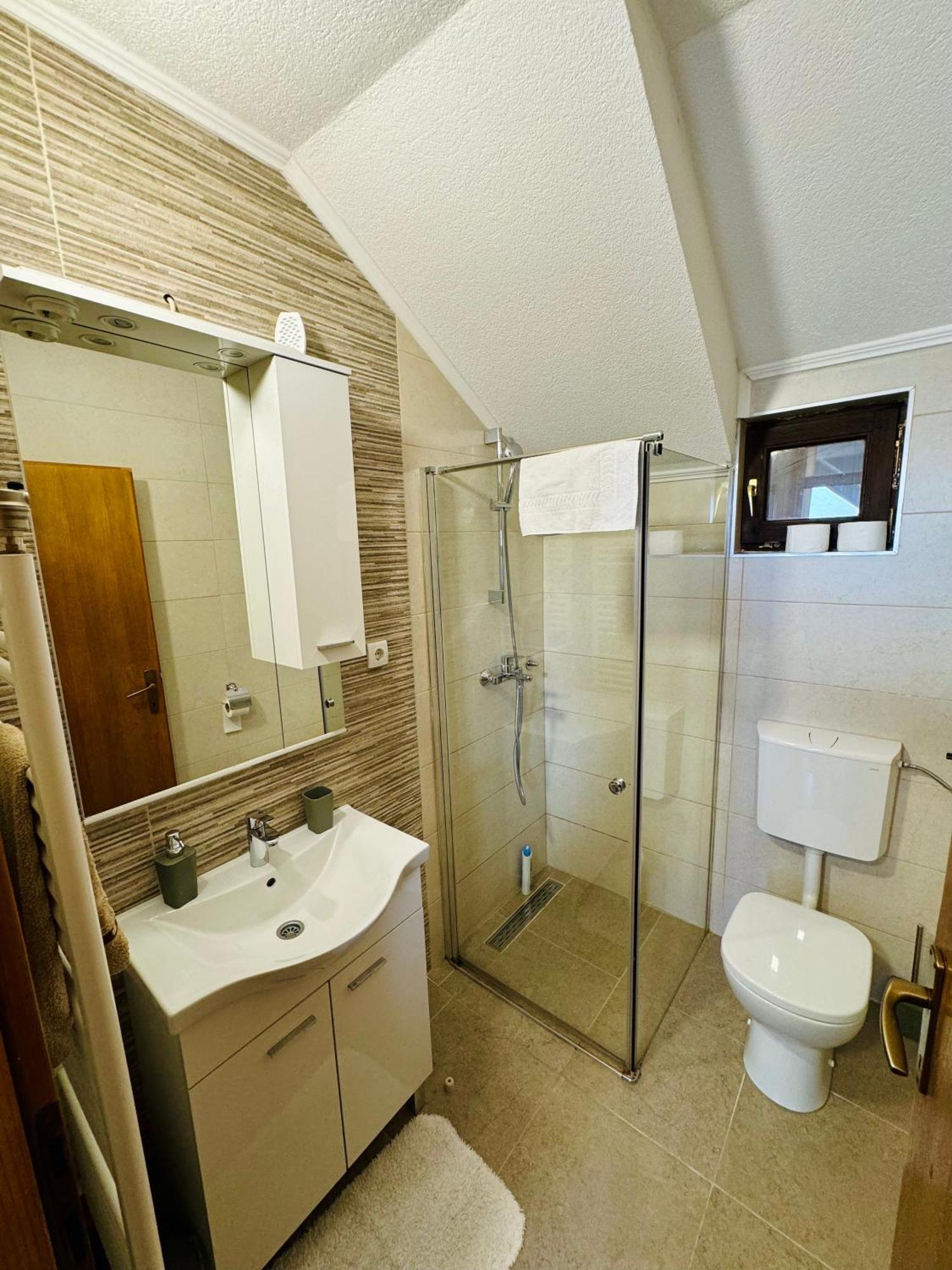 Gradiska Na Savi Apartmani I Sobe Экстерьер фото