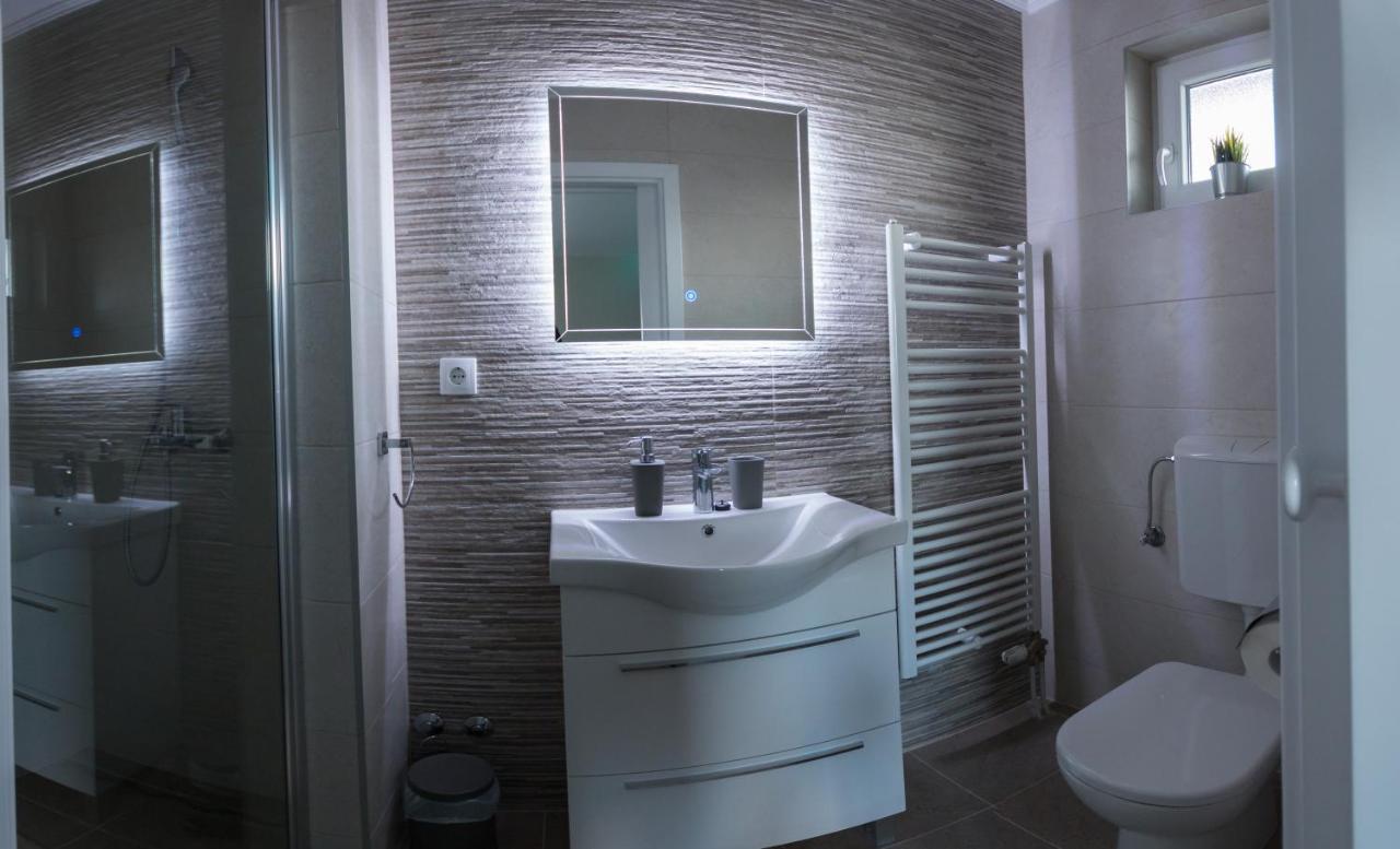 Gradiska Na Savi Apartmani I Sobe Экстерьер фото