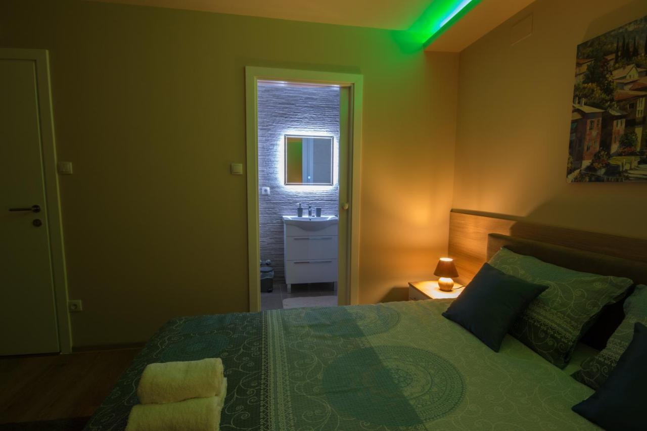 Gradiska Na Savi Apartmani I Sobe Экстерьер фото
